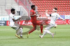 3. Liga - FC Ingolstadt 04 - FC Bayern Amateure - Kwasi Okyere Wriedt (10 FCB) Frederic Ananou (2, FCI) Jannik Rochelt (8 FCB)