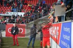 3. Fußball-Liga - Saison 2019/2020 - FC Ingolstadt 04 - Carl Zeiss Jena - Die Spieler bedanken sich bei den Fans nach dem Spiel -Fatih Kaya (#9,FCI) - Foto: Meyer Jürgen