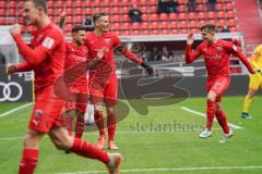 3. Liga - FC Ingolstadt 04 - Carl Zeiss Jena - Tor Jubel 1:0 Robin Krauße (23, FCI) mit Stefan Kutschke (30, FCI) Torwart Flemming Niemann (1 Jena) Marcel Gaus (19, FCI) Dennis Eckert Ayensa (7, FCI)