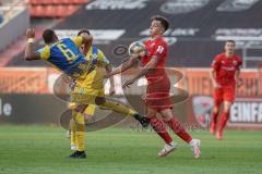 3. Liga - FC Ingolstadt 04 - Eintracht Braunschweig - Dennis Eckert Ayensa (7, FCI) Steffen Nkansah (6 Braunschweig)