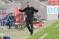 3. Liga - FC Ingolstadt 04 - FC Bayern Amateure - Cheftrainer Tomas Oral (FCI) an der Seitenlinie