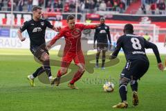 3. Liga - FC Ingolstadt 04 - KFC Uerdingen 05 - Konrad Manuel (KFC 28) Marcel Gaus (19, FCI) Kinsombi Christian (KFC 8)