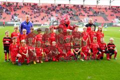 3. Liga - Fußball - FC Ingolstadt 04 - FSV Zwickau - Einlaufkinder Schanzi Maskottchen Kids Fussballschule