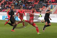 3. Liga - Fußball - FC Ingolstadt 04 - FSV Zwickau - mitte Schuß auf das Tor Fatih Kaya (9, FCI) hinten Dennis Eckert Ayensa (7, FCI) links Maurice Hehne (5 Zwickau) rechts Julius Reinhardt (30 Zwickau)