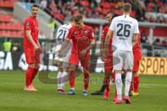 3. Fußball-Liga - Saison 2019/2020 - FC Ingolstadt 04 - 1.FC Kaiserslautern - Dennis Eckert Ayensa (#7,FCI)   - Stefan Kutschke (#30,FCI)  - Foto: Meyer Jürgen