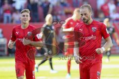 Im Bild: Tor durch Maximilian Beister (#10 FC Ingolstadt) - Patrick Sussek (#37 FC Ingolstadt) jubelt im Hintergrund

Fussball - 3. Bundesliga - Ingolstadt - Saison 2019/2020 - FC Ingolstadt 04 - Hallescher FC - 15.09.2019 -  Foto: Ralf Lüger