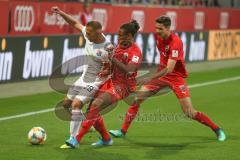 3. Fußball-Liga - Saison 2019/2020 - FC Ingolstadt 04 -  SpVgg Unterhaching - Ganiggia Ginola Elva (#14,FCI)  - Felix Schröter (#29 Unterhaching) - Foto: Meyer Jürgen