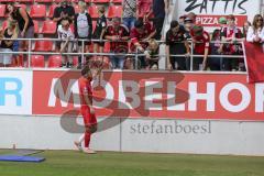 Im Bild: Fatih Kaya (#9 FCI) bedankt sich bei den Fans

Fussball - 3. Bundesliga - Ingolstadt - Saison 2019/2020 - FC Ingolstadt 04 - MSV Duisburg - 27.07.2019 -  Foto: Ralf Lüger/rsp-sport.de