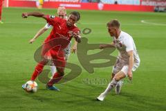 3. Fußball-Liga - Saison 2019/2020 - FC Ingolstadt 04 -  SpVgg Unterhaching - Ganiggia Ginola Elva (#14,FCI)  - Sascha Bigalke (#21 Unterhaching) - Foto: Meyer Jürgen