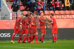 3. Liga - Fußball - FC Ingolstadt 04 - FSV Zwickau - Tor Jubel Maximilian Beister (10, FCI) mit Tobias Schröck (21, FCI) Robin Krauße (23, FCI) Peter Kurzweg (16, FCI) Stefan Kutschke (30, FCI) Marcel Gaus (19, FCI)