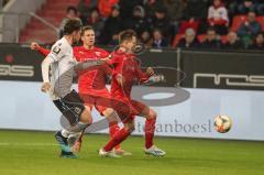 3. Liga - FC Ingolstadt 04 - 1860 München - Dennis Eckert Ayensa (7, FCI) und Marcel Gaus (19, FCI) im Angriff