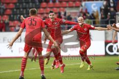 Im Bild: Tor in der Nachspielzeit durch Thomas Keller (#27 FC Ingolstadt) - jubel mit Nico Antonitsch (#5 FC Ingolstadt) Filip Bilbija (#35 FC Ingolstadt)

Fussball - 3. Bundesliga - Ingolstadt - Saison 2019/2020 - FC Ingolstadt 04 - M1. FC Kaiserlauter