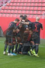 3. Fußball-Liga - Saison 2019/2020 - FC Ingolstadt 04 -  Preußen Münster - Der 3:2 Führungstreffer durch Tobias Schröck (#21,FCI)  -Nico Antonitsch (#5,FCI)  - Michael Heinloth (#17,FCI)  - jubel - Foto: Meyer Jürgen