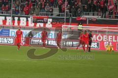 3. Liga - FC Ingolstadt 04 - FC Ingolstadt 04 - SV Meppen - Enttäuschte Spieler nach dem 1:1 Ausgleichstreffer - Foto: Stefan Bösl