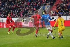 3. Liga - FC Ingolstadt 04 - Carl Zeiss Jena - Tor Jubel Dennis Eckert Ayensa (7, FCI) Justin Schau (25 Jena) Torwart Flemming Niemann (1 Jena) Fatih Kaya (9, FCI)