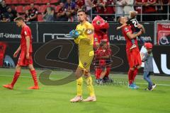 3. Liga - Fußball - FC Ingolstadt 04 - Hansa Rostock - 2.2 Spiel ist aus, FCI bedankt sich bei den Fans, Torwart Fabijan Buntic (24, FCI)