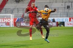 3. Liga - FC Ingolstadt 04 - SV Waldhof Mannheim - Duell Tobias Schröck (21, FCI) Koffi Kevin (30 Mannheim)