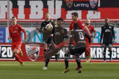 3. Liga - FC Ingolstadt 04 - KFC Uerdingen 05 - Barry Boubacar (KFC 22) Maximilian Thalhammer (6, FCI) Kinsombi Christian (KFC 8)