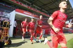 3. Fußball-Liga - Saison 2019/2020 - FC Ingolstadt 04 - Hallescher FC - Robin Krausse (#23,FCI)  - Stefan Kutschke (#30,FCI)  - Jonatan Kotzke (#25,FCI) laufen zum warm machen auf das Spielfeld - Foto: Meyer Jürgen