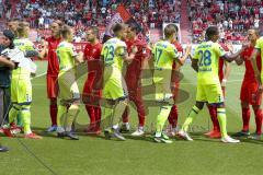 Im Bild: Abklatschen der Spieler -

Fussball - 3. Bundesliga - Ingolstadt - Saison 2019/2020 - FC Ingolstadt 04 - MSV Duisburg - 27.07.2019 -  Foto: Ralf Lüger/rsp-sport.de