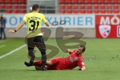 3. Liga - Fußball - FC Ingolstadt 04 - Würzburger Kickers - Dominik Widemann (31 Würzburg) Peter Kurzweg (16, FCI)