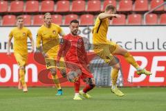 3. Liga - FC Ingolstadt 04 - SG Sonnenhof Großaspach - Fatih Kaya (9, FCI) Schuß über das Tor, Korbinian Burger (4 SG)