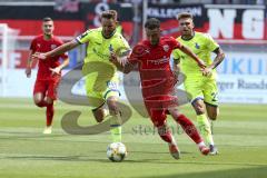 Im Bild: Albutat Tim (#14 MSV Duisburg) Fatih Kaya (#9 FCI) im Laufduell

Fussball - 3. Bundesliga - Ingolstadt - Saison 2019/2020 - FC Ingolstadt 04 - MSV Duisburg - 27.07.2019 -  Foto: Ralf Lüger/rsp-sport.de