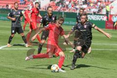 3. Fußball-Liga - Saison 2019/2020 - FC Ingolstadt 04 - Hallescher FC - Dennis Eckert Ayensa (#7,FCI)  - Jannes Vollert (#5 HFC) - Foto: Meyer Jürgen