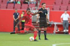 3. Fußball-Liga - Saison 2019/2020 - FC Ingolstadt 04 - Hansa Rostock - Ganiggia Ginola Elva (#14,FCI)  und Marcel Gaus (#19,FCI)  beim Freistoß - Foto: Meyer Jürgen