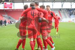 3. Liga - FC Ingolstadt 04 - FC Ingolstadt 04 - SV Meppen - Stefan Kutschke (#30,FCI)  schiesst den 1:0 Führungstreffer - jubel - Dennis Eckert Ayensa (#7,FCI) - Björn Paulsen (#4,FCI)  - Foto: Stefan Bösl