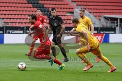 3. Liga - FC Ingolstadt 04 - SG Sonnenhof Großaspach - Peter Kurzweg (16, FCI) Ken Gipson (3 SG)