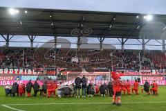 3. Liga - FC Ingolstadt 04 - Carl Zeiss Jena - Spieler tanzen für die Fans, 5:1 Sieg, Dennis Eckert Ayensa (7, FCI) Marcel Gaus (19, FCI) Nico Antonitsch (5, FCI) Keller (27, FCI) Caniggia Ginola Elva (14, FCI) Fatih Kaya (9, FCI) Björn Paulsen (4, FCI) M