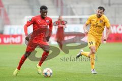 3. Liga - FC Ingolstadt 04 - SG Sonnenhof Großaspach - Agyemang Diawusie (11, FCI) Krasniqi Kamer (14 SG)