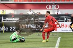 3. Liga - FC Ingolstadt 04 - 1. FC Magdeburg - Fatih Kaya (9, FCI) scheitert an Torwart Behrens Morten (12 Magdeburg)