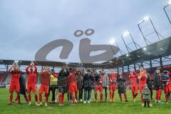 3. Liga - FC Ingolstadt 04 - Carl Zeiss Jena - Spieler tanzen für die Fans, 5:1 Sieg, Dennis Eckert Ayensa (7, FCI) Marcel Gaus (19, FCI) Nico Antonitsch (5, FCI) Keller (27, FCI) Caniggia Ginola Elva (14, FCI) Fatih Kaya (9, FCI) Björn Paulsen (4, FCI) M