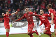 Im Bild: Tor in der Nachspielzeit durch Thomas Keller (#27 FC Ingolstadt) - jubel mit Fatih Kaya (#9 FC Ingolstadt) Filip Bilbija (#35 FC Ingolstadt)

Fussball - 3. Bundesliga - Ingolstadt - Saison 2019/2020 - FC Ingolstadt 04 - M1. FC Kaiserlautern - 0