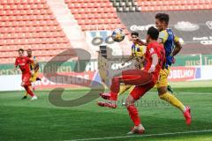 3. Liga - FC Ingolstadt 04 - Eintracht Braunschweig - Marcel Gaus (19, FCI) Leandro Putaro (11 Braunschweig)