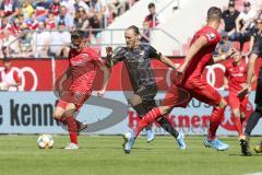 Im Bild: D. Ayensa Eckert (#7 FC Ingolstadt) und Stefan Kutschke (#30 FC Ingolstadt)

Fussball - 3. Bundesliga - Ingolstadt - Saison 2019/2020 - FC Ingolstadt 04 - Hallescher FC - 15.09.2019 -  Foto: Ralf Lüger
