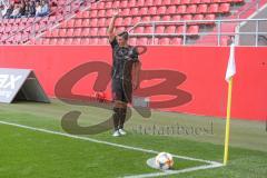 3. Fußball-Liga - Saison 2019/2020 - FC Ingolstadt 04 - Chemnitzer FC - Büch Gordon (#38 FCI) beim Eckball - Foto: Meyer Jürgen