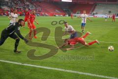 3. Fußball-Liga - Saison 2019/2020 - FC Ingolstadt 04 - Hansa Rostock - Filip Bilbija (#35,FCI)  - Markus Kolke Torwart (#1 Rostock) - Foto: Meyer Jürgen