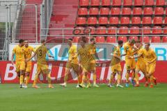 3. Liga - FC Ingolstadt 04 - SG Sonnenhof Großaspach - Tor 0:1 Jubel Niklas Sommer (2 SG) Onur Ünlücifci (8 SG) #Ken Gipson (3 SG) Jonas Meiser (17 SG) Kai Gehring (25 SG)