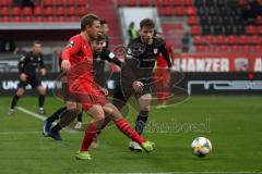 3. Liga - Fußball - FC Ingolstadt 04 - FSV Zwickau - Marcel Gaus (19, FCI) Leon Jensen (8 Zwickau)