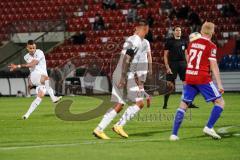 3. Liga - SpVgg Unterhaching - FC Ingolstadt 04 - Maximilian Wolfram (8, FCI) Schuß Tor 1:2 Siegtreffer Jubel