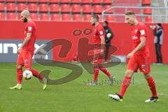 3. Fußball-Liga - Saison 2019/2020 - FC Ingolstadt 04 - FSV Zwickau - Traurige Gesichter - hängende Köpfe nach dem 3:2 Anschlusstreffer - Nico Antonitsch (#5,FCI)  - Tobias Schröck (#21,FCI)  - Michael Heinloth (#17,FCI)  - Foto: Meyer Jürgen