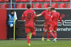 3. Fußball-Liga - Saison 2019/2020 - FC Ingolstadt 04 - FSV Zwickau - Der 2:1 Führungstreffer durch Dennis Eckert Ayensa (#7,FCI)  - jubel - Fatih Kaya (#9,FCI)  - Foto: Meyer Jürgen