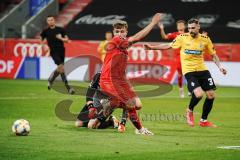 3. Liga - FC Ingolstadt 04 - SV Waldhof Mannheim - Torchance nicht genutzt Dennis Eckert Ayensa (7, FCI) gegen Torwart Königsmann Timo (1 Mannheim)