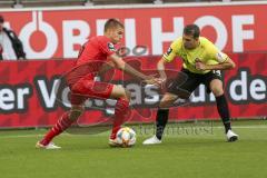 Im Bild: Filip Bilbija (#35 FC Ingolstadt) und Hendrik Hansen (#14 Würzburger Kickers)

Fussball - 3. Bundesliga - Ingolstadt - Saison 2019/2020 - FC Ingolstadt 04 - Würzburger Kickers - 02.08.2019 -  Foto: Ralf Lüger/rsp-sport.de