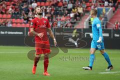 3. Liga - Fußball - FC Ingolstadt 04 - Würzburger Kickers - Maximilian Beister (10, FCI) ärgert sich, Torwart Eric Verstappen (33 Würzburg)