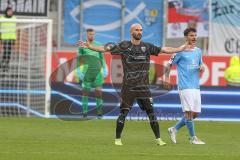 3. Fußball-Liga - Saison 2019/2020 - FC Ingolstadt 04 - Chemnitzer FC - #fc5 dirigiert die Abwehr - Foto: Meyer Jürgen