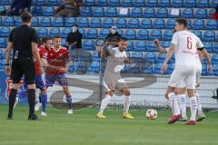 3. Liga - SpVgg Unterhaching - FC Ingolstadt 04 - Grauschopf Paul (25, SpVgg) Robin Krauße (23, FCI) Maximilian Thalhammer (6, FCI)